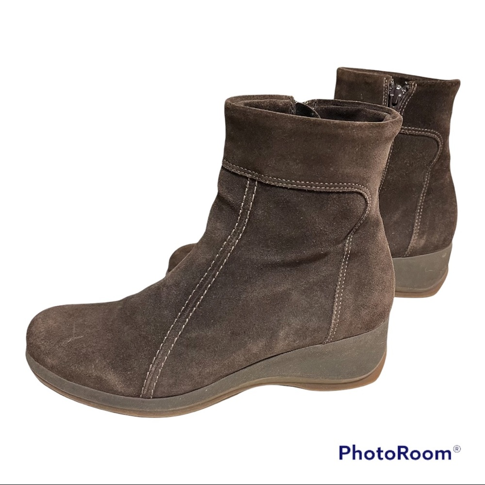 La CANADIENNE Handmade Brown Suede Leather Zip Up Wedge Boots Size 10